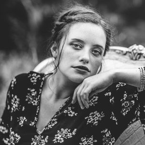 Meet your Posher, Abigail